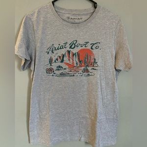 Ariat Boot Company Distressed Graphic Tshirt - Large